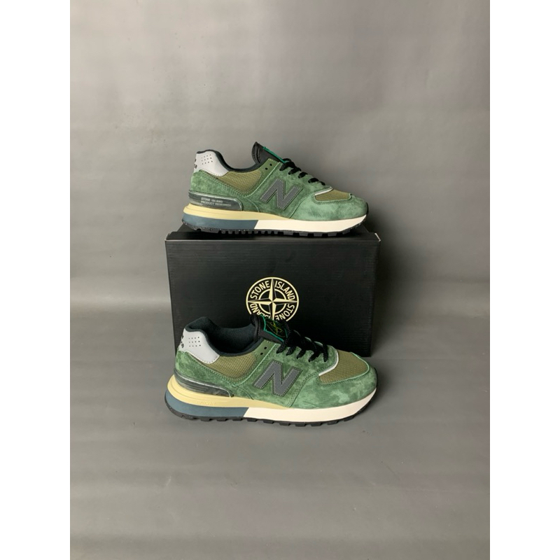 NB x STONE ISLAND U574LGIL IN OLIVE