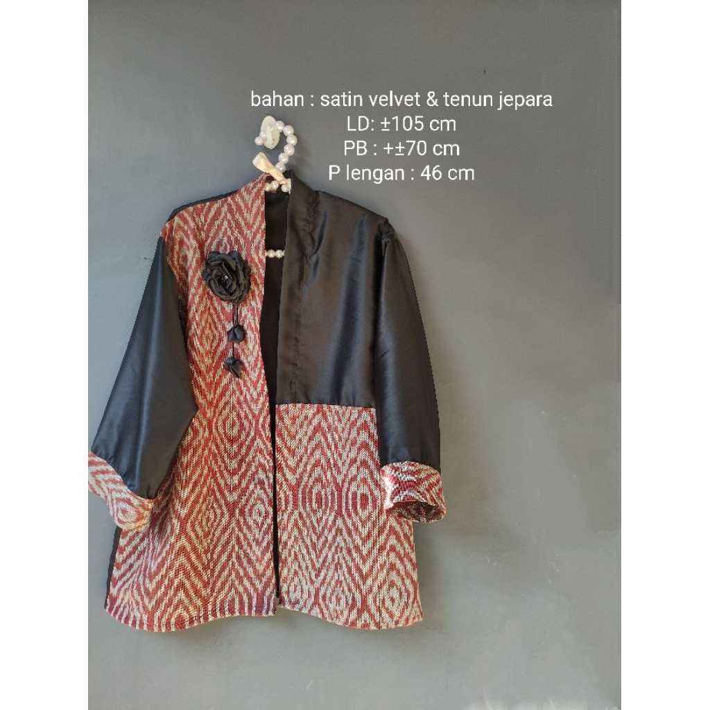outer/cardigan satin velvet modifikasi dengan kain tenun