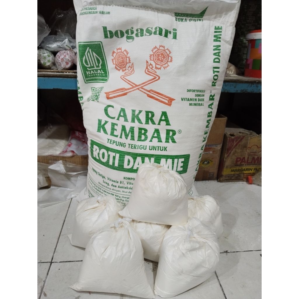 

Tepung cakra bogasari kiloan