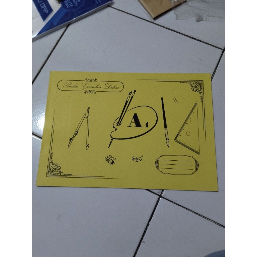 

Buku gambar Delux A4 (1 bku)
