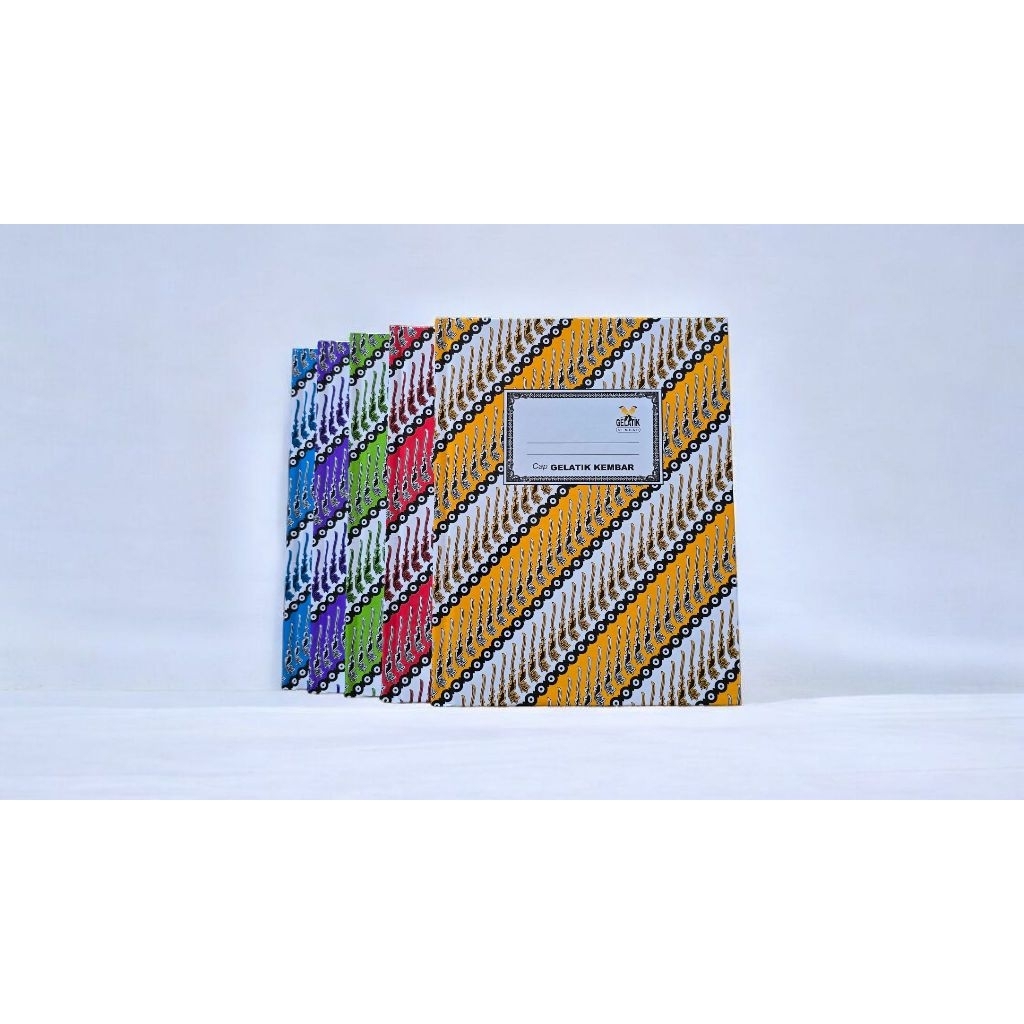 

Buku Hard Cover Kwarto 100 Lembar [1 Pack = 5 Buku]