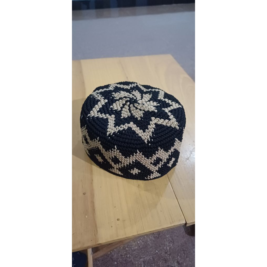 peci rajut motif/songkok rajut motif/kopyah rajut motif/ketu rajut motif