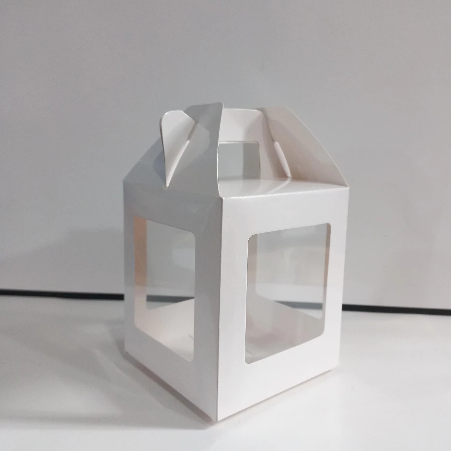 

Box Cupcake Putih Polos Laminasi Elegan Dengan Tatakan Ukuran 9x10.5x10.5 Cm Dus Estetik Cantik