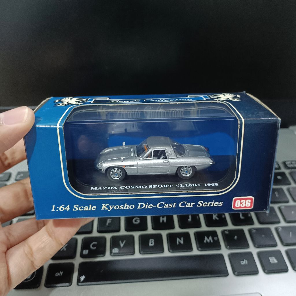 Diecast Kyosho Beads 1/64 Mazda Cosmo Sport L10B 1968 Silver
