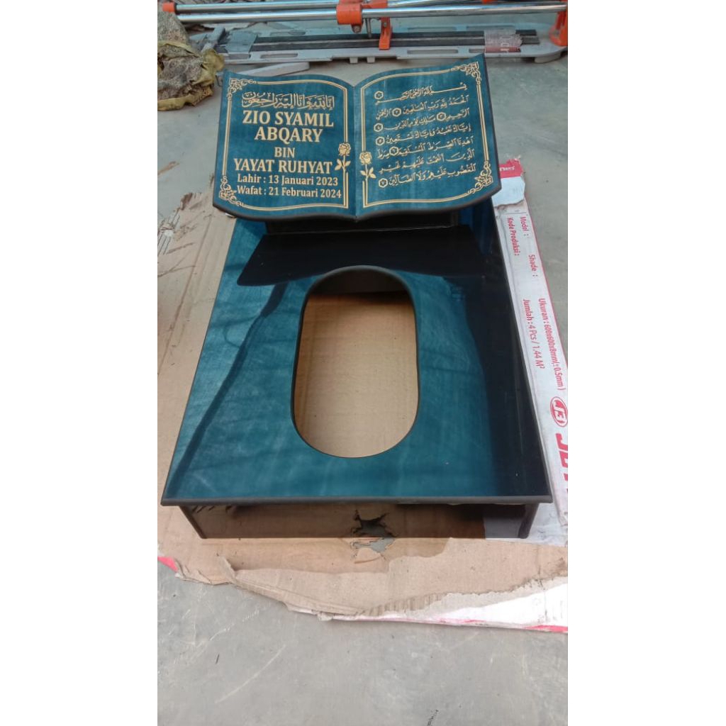 Kijing Makam Bayi Bahan Granit Asli Ukuran 50x30 Cm + Tempat Sekar Bunga