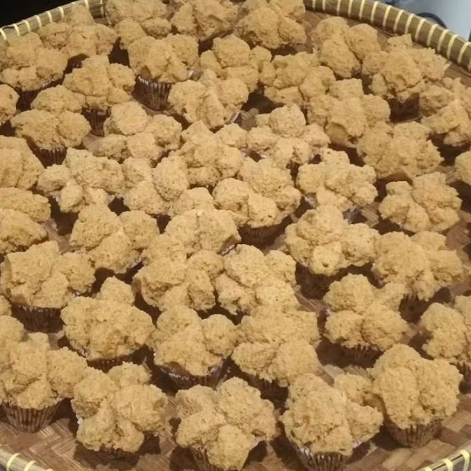 

Bolu Kukus Gula Merah – Lembut, Legit, dan Bikin Nagih!