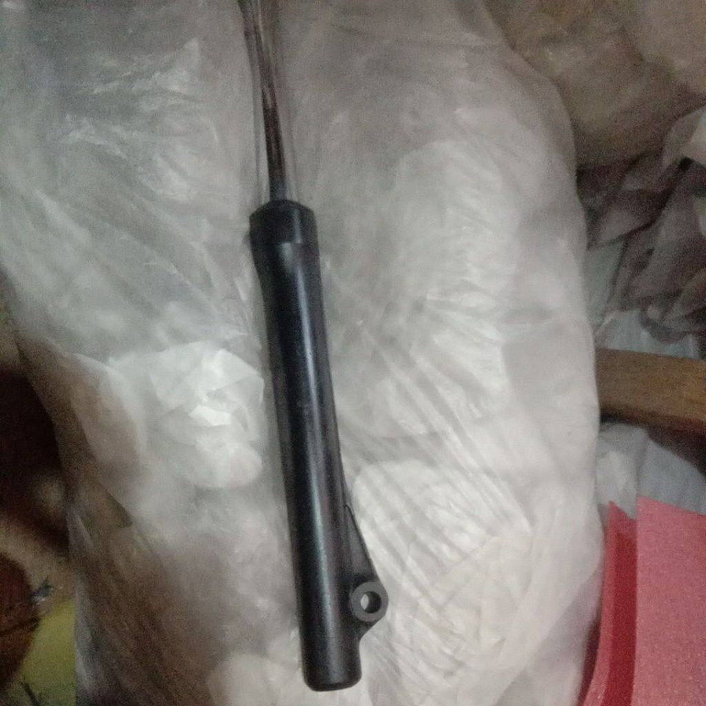 shockbreaker depan beat