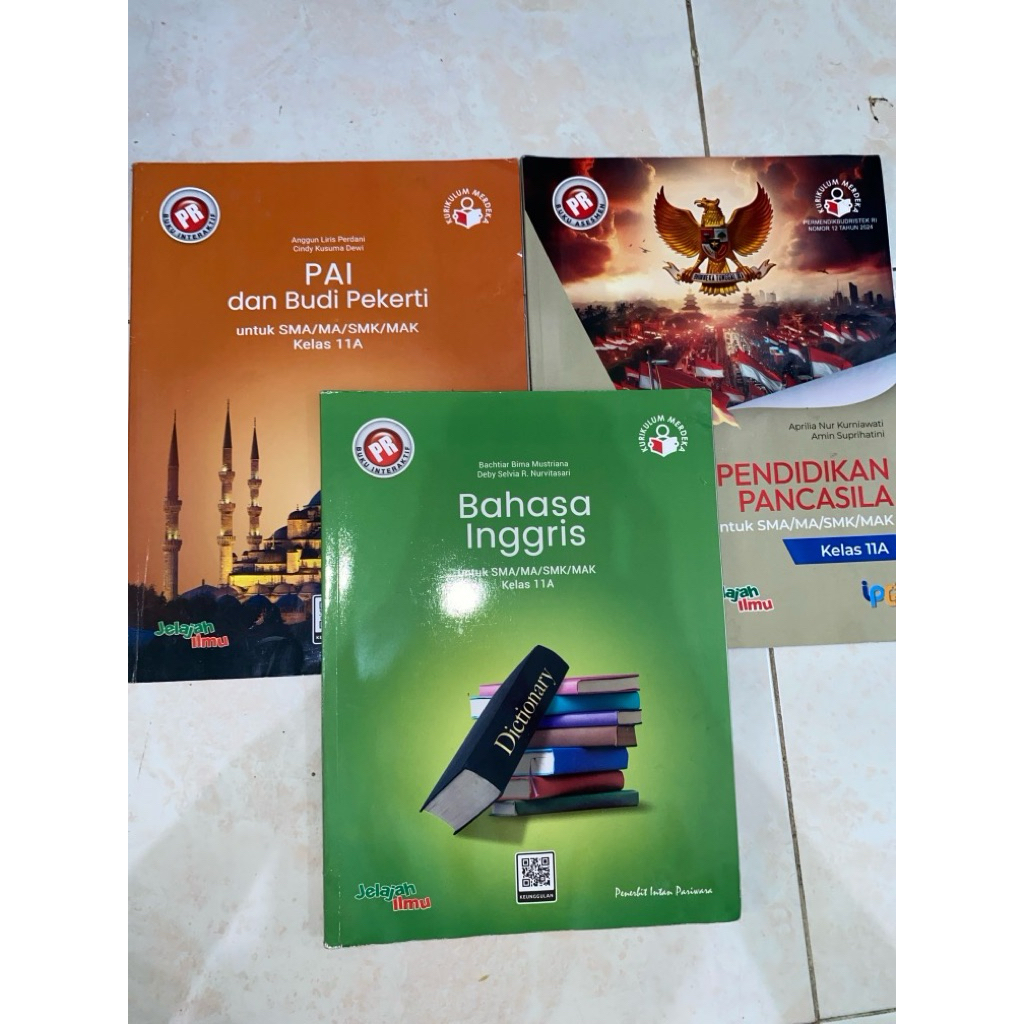 buku intan pariwara kelas 11A agama, ppkn, bahasa inggris