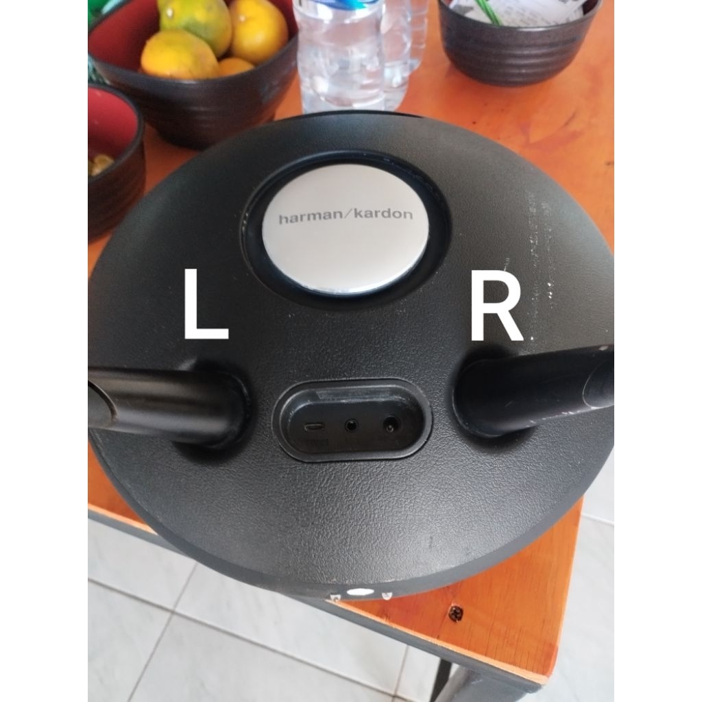 kaki harman kardon onyx 3 4