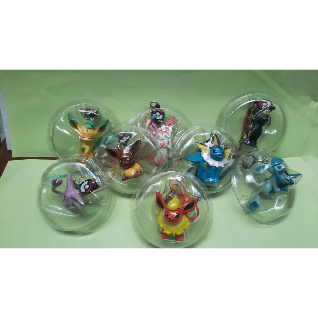 MINIATUR GANTUNGAN HP POKEMON EEVEE EVOLUTION ORI POKEMON CENTER SINGAPORE