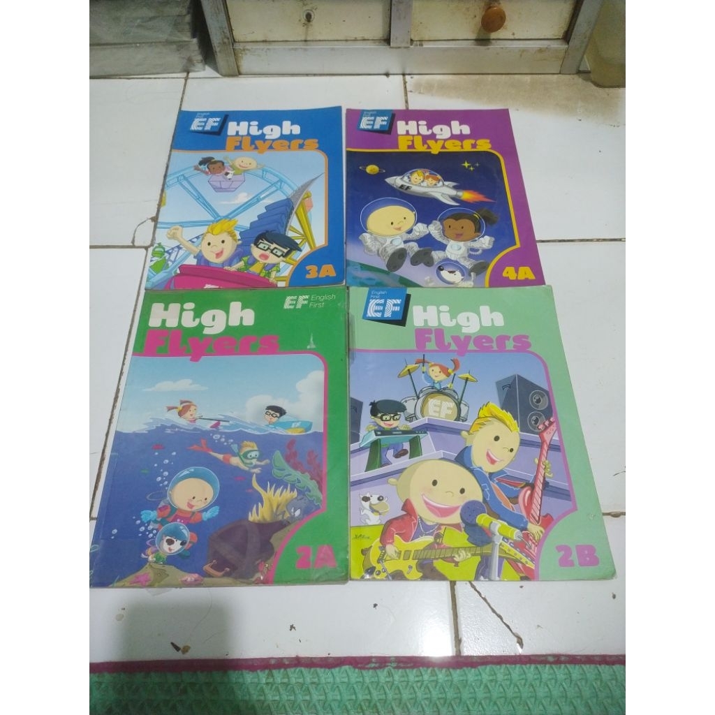 EF English first High Flyers student book