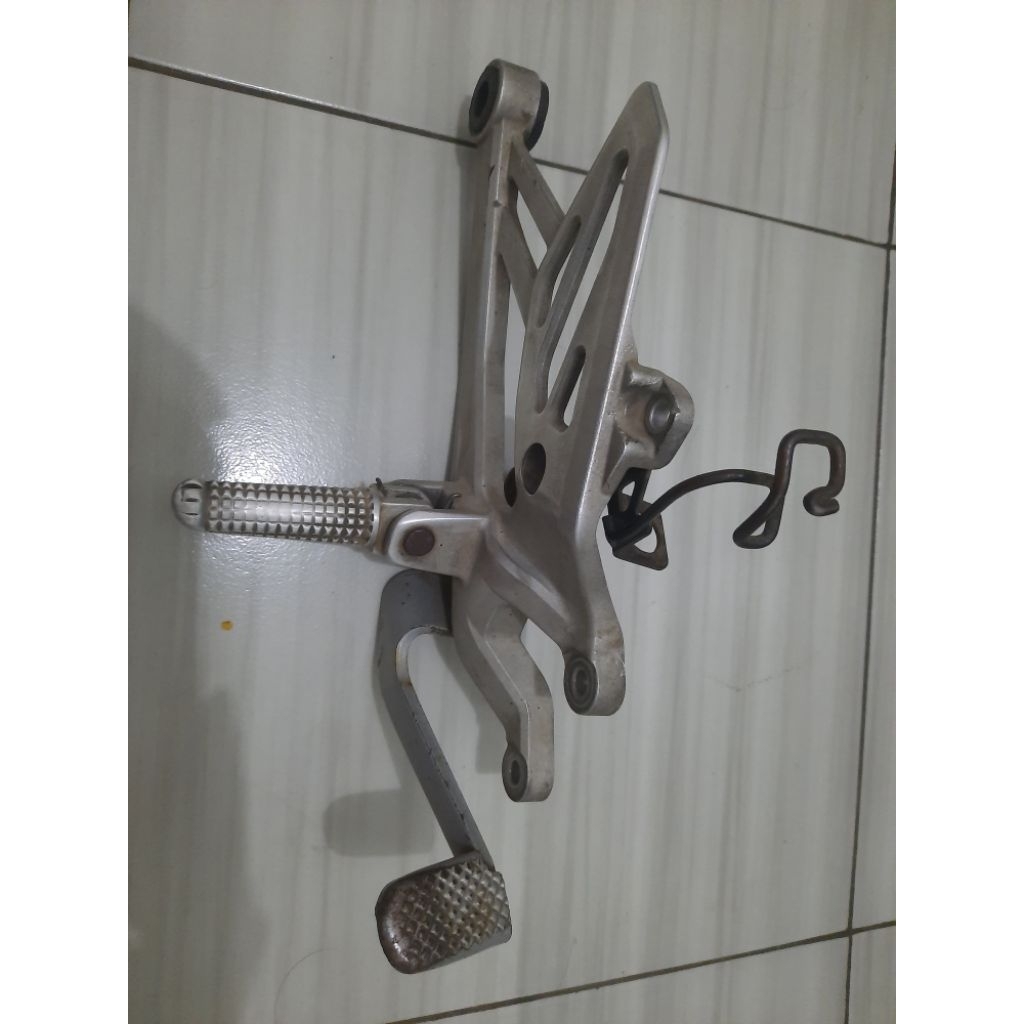 footstep/postep depan r15 v3