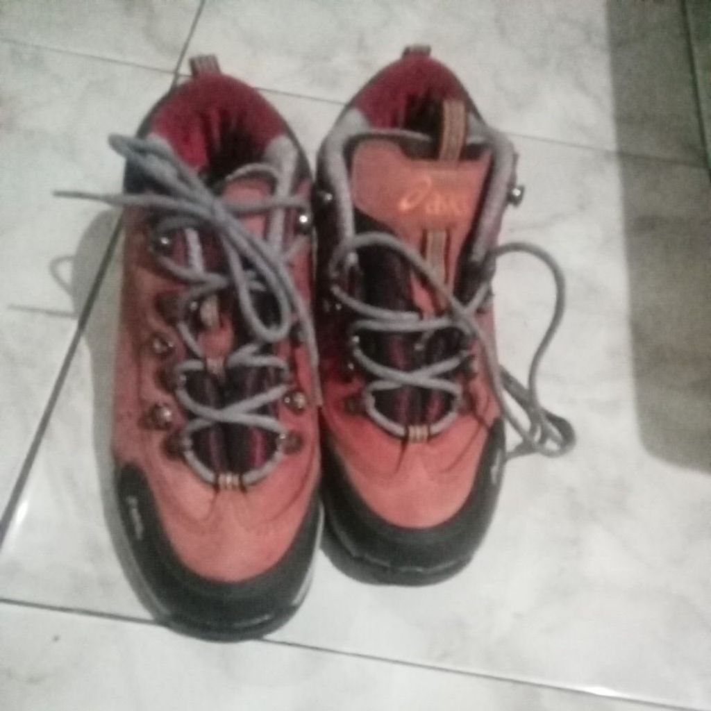 sepatu outdoor hiking. ASICS GEL Size38 insole 235