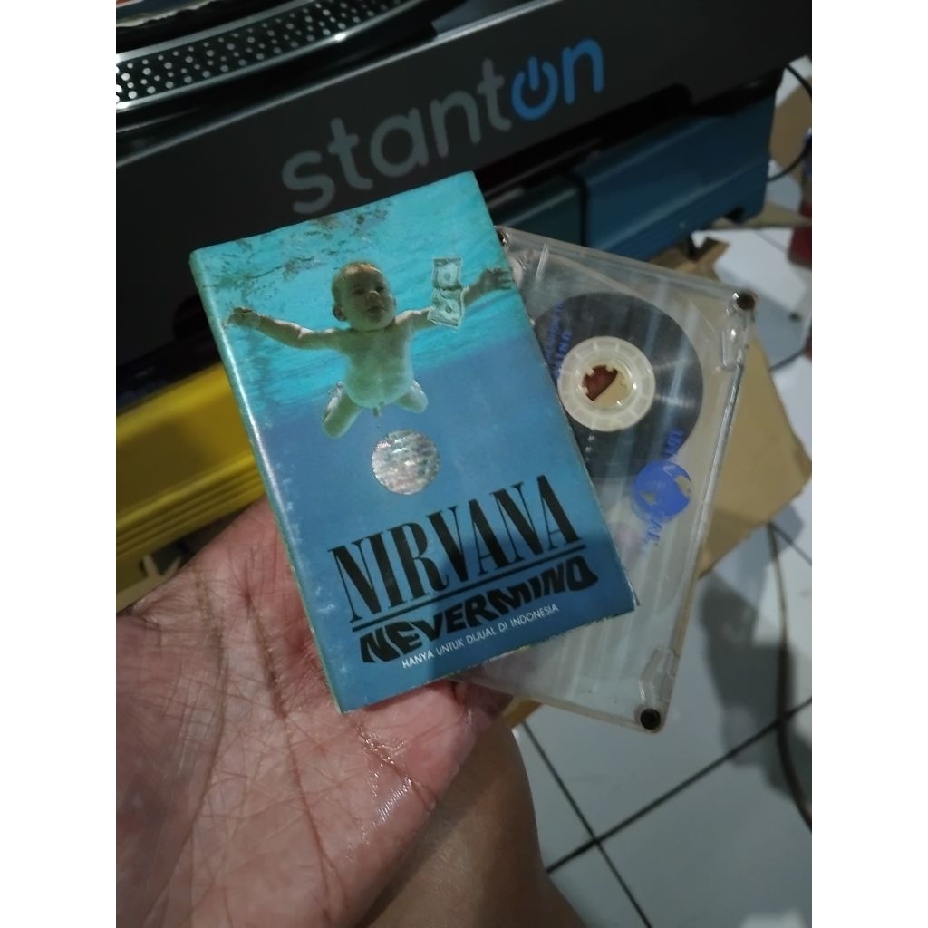 Kaset Pita Nirvana Album Nevermind