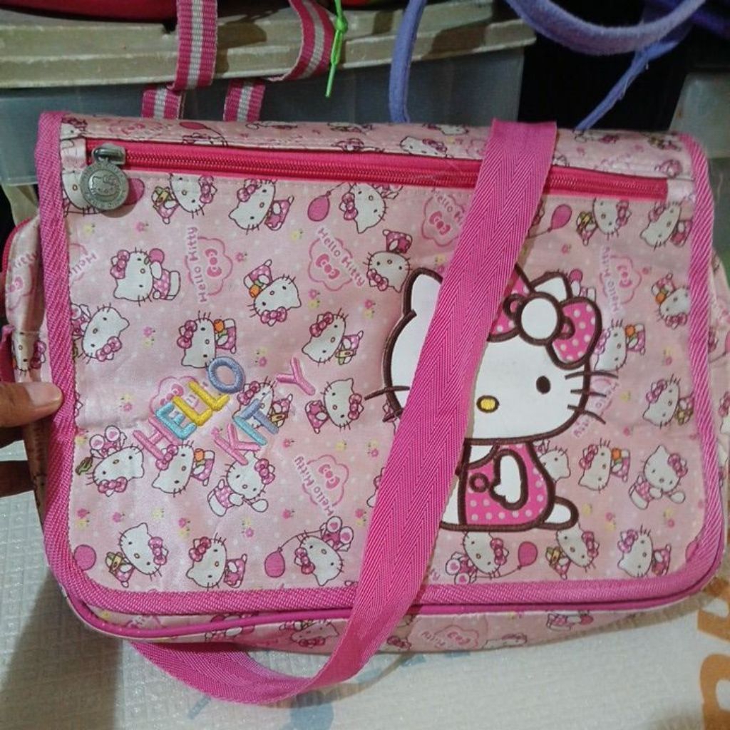 Tas selempang Hello kitty preloved