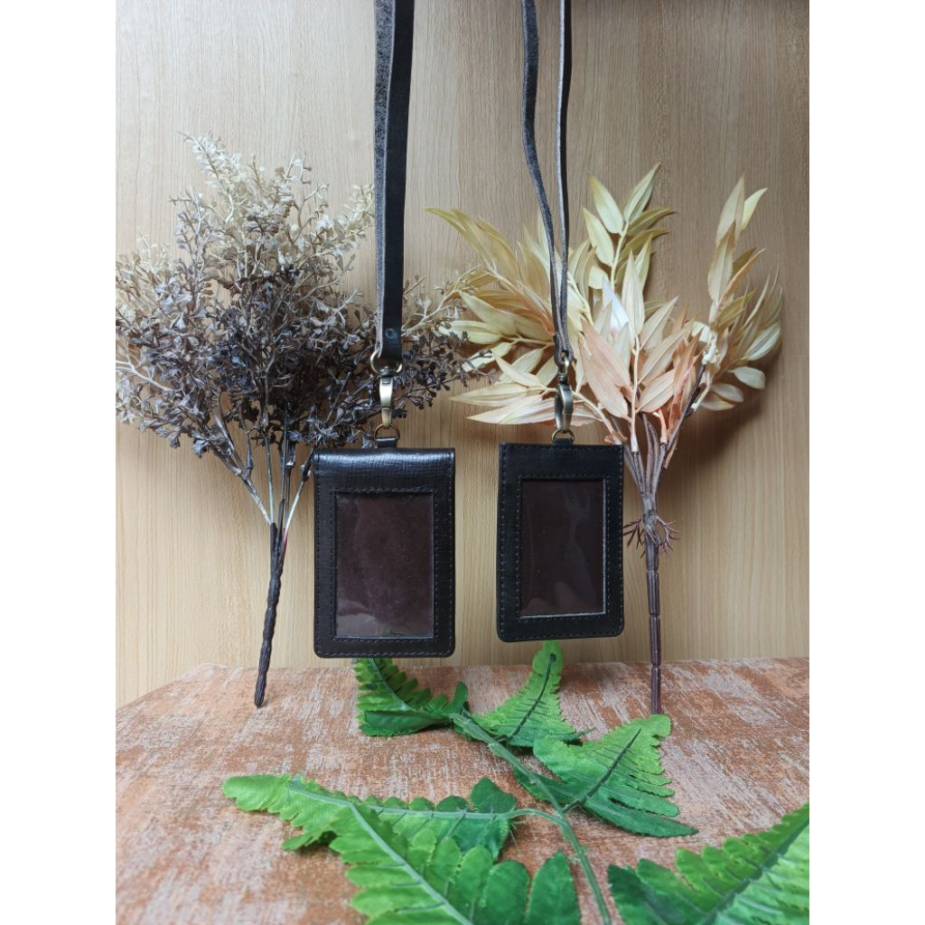 

GANTUNGAN NAMA MODEL KALUNG | Bahan kulit asli