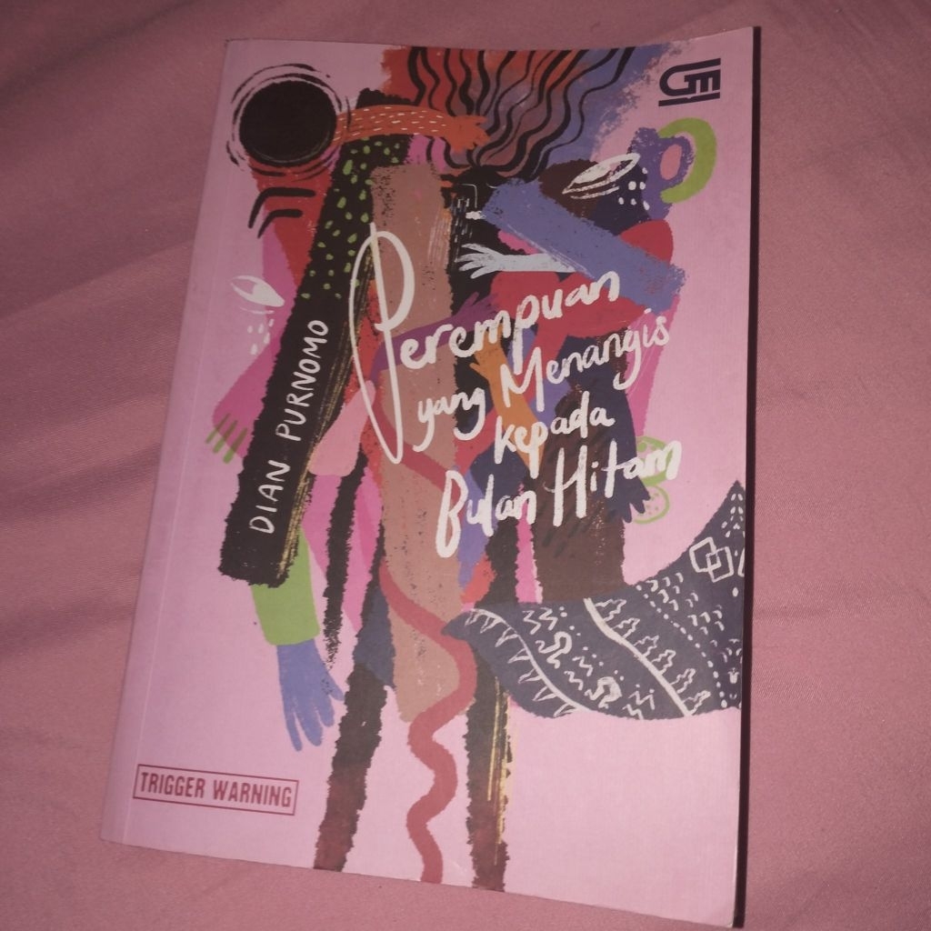

preloved novel perempuan yang menangis kepada bulan hitam