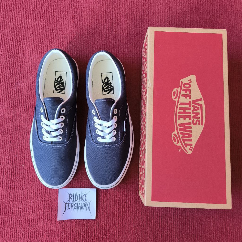 Vans Era Navy Size 8,5