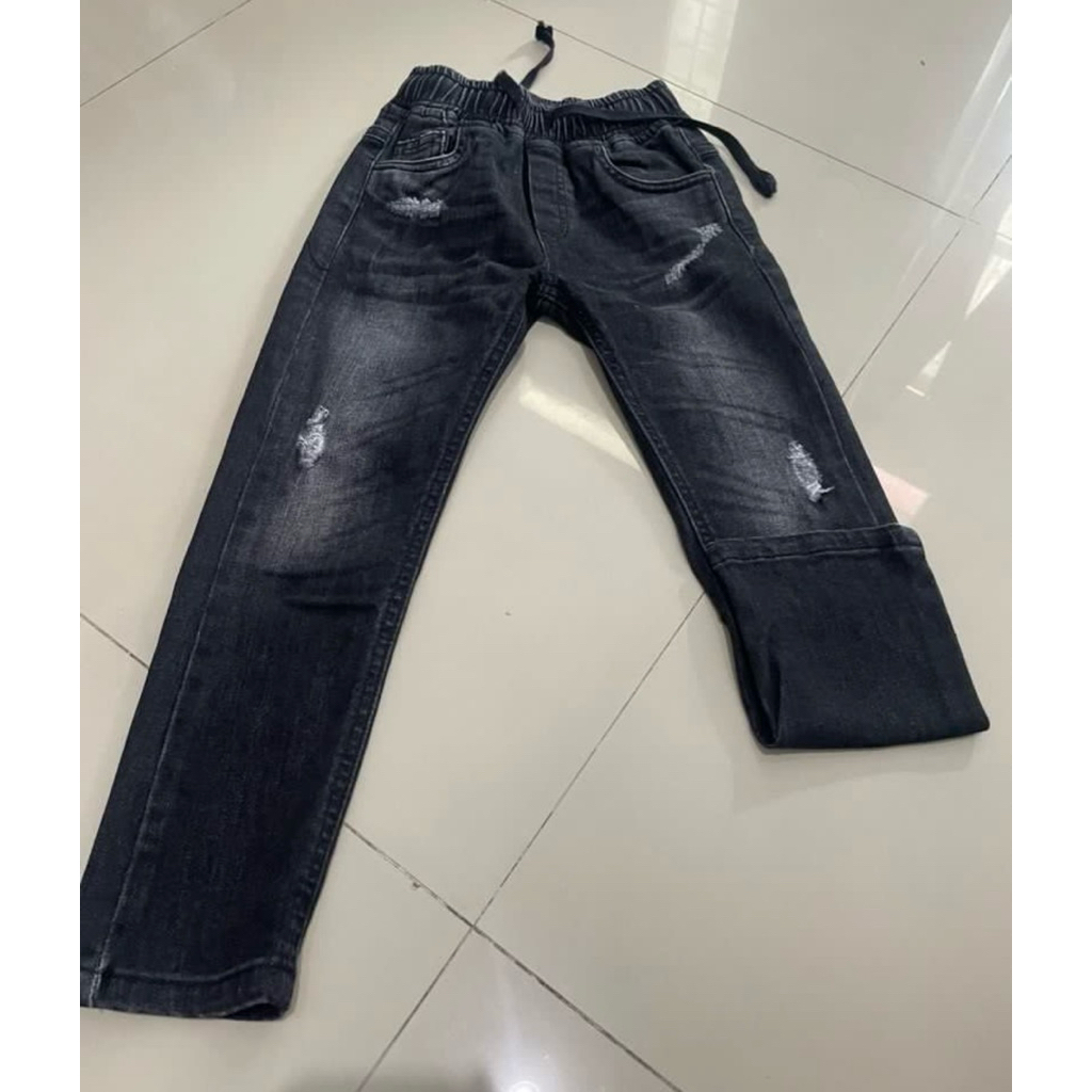 PRELOVED CELANA ANAK LILY N CLARKS