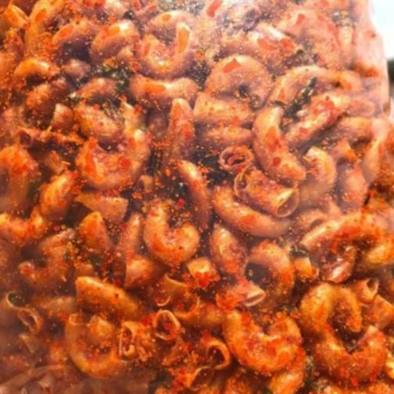 

500 GRAM Makaroni Cikruh Kriuk Pedas Daun Jeruk 1/2 Kg Makroni Khas Tasikmalaya Gurih Tidak Keras