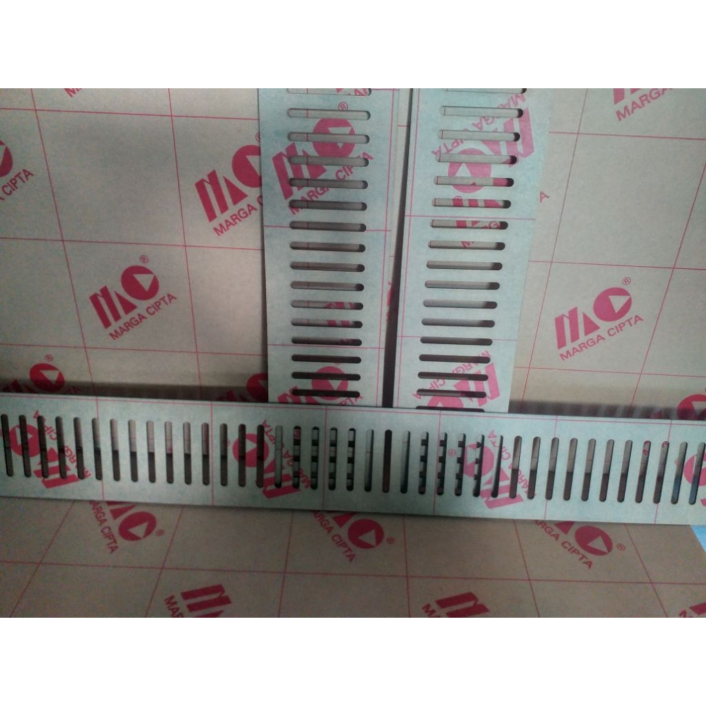 sisir acrylic aquarium custom