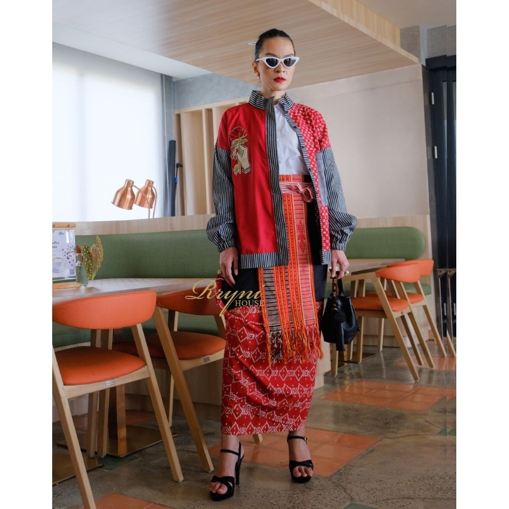 AKASIA BLOUSE Batik bordir