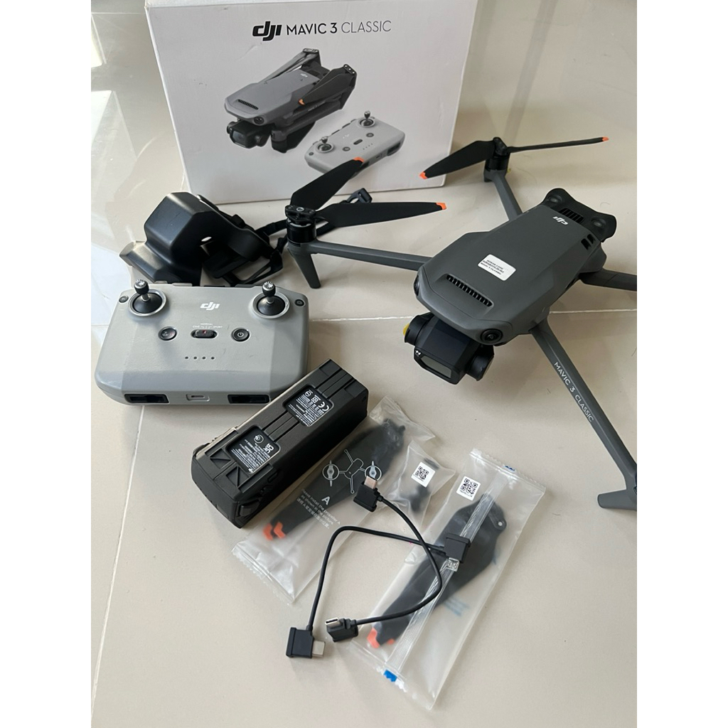 DRONE DJI MAVIC 3 CLASSIC BASIC BEKAS SECOND