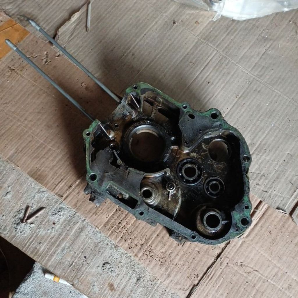 krengkes buangan oli kanan supra x supra fit original