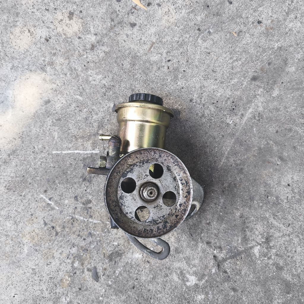 Pompa Power Stering Kijang Kapsul 7K