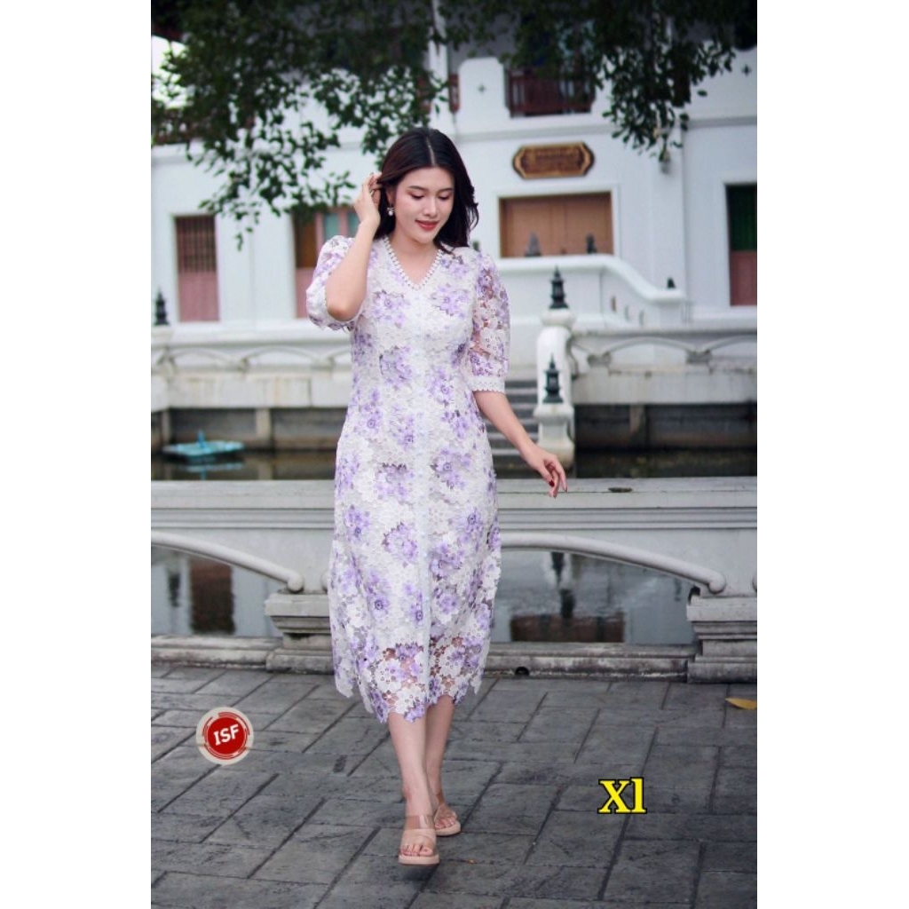 Dress Dny leher motif koin