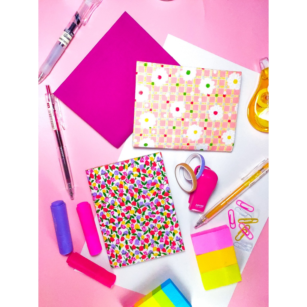 

Journal Mini A6 pink bunga - Amarilis