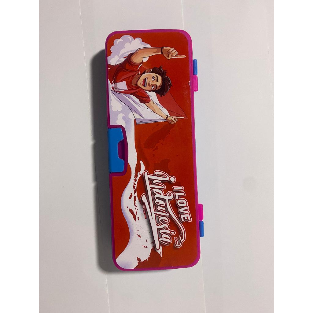 

Kotak pencil plastik tema 17 agustus 2025