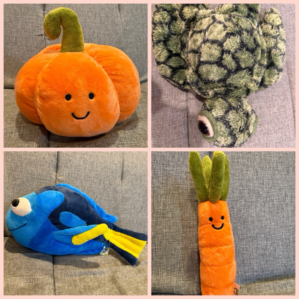 PRELOVED BONEKA TAMAN SAFARI