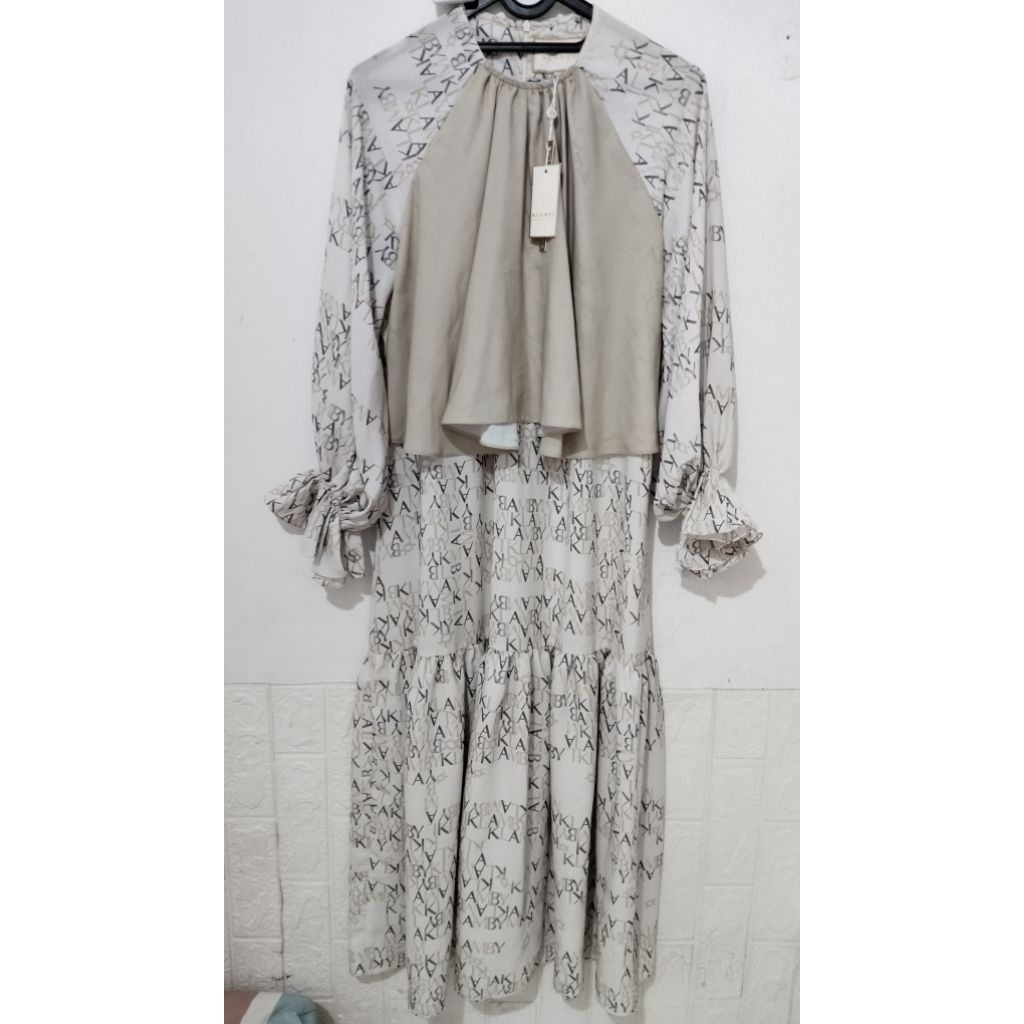 dress monogram alfabet wearing klamby size M (split lebih murah)