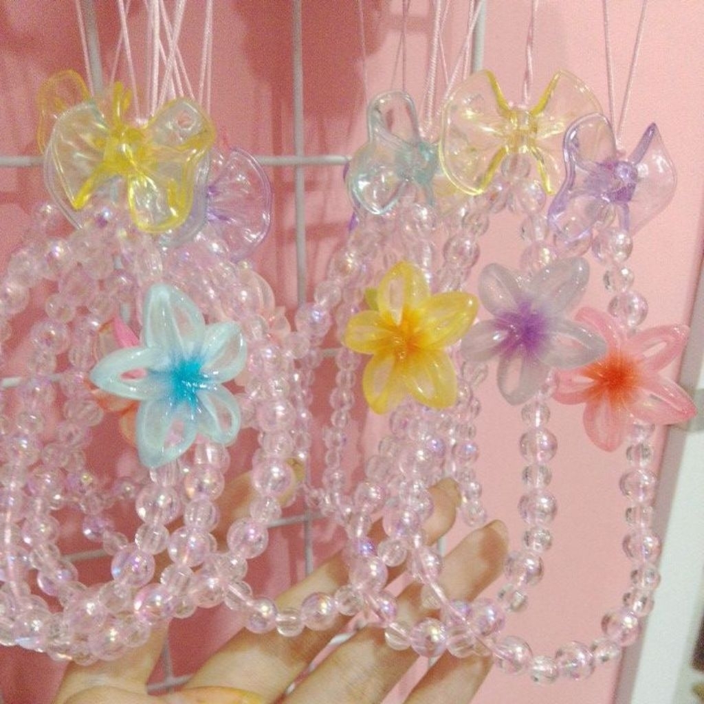 

Gantungan Strap Hp Bunga Kamboja (Baca Deskripsi)