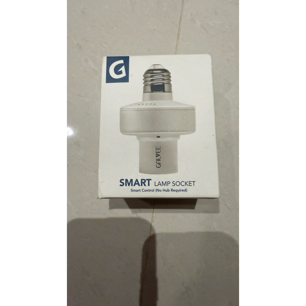 Smart lamp socket galvee