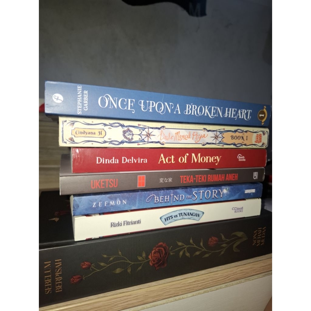 Novel Preloved Girls In The Dark, Behind The Story