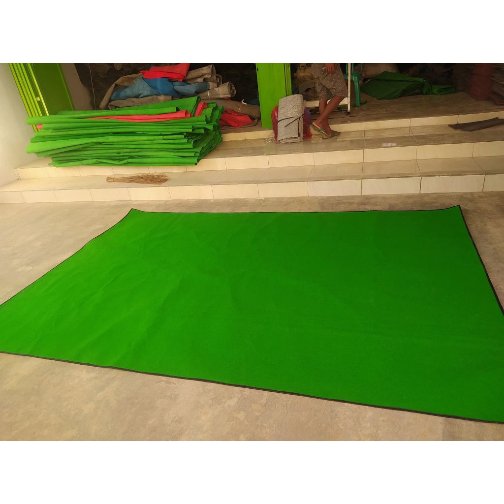 karpet dekorasi atau karpet bludru