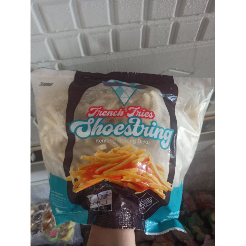 

Titik Frozen | Kentang goreng French fries Vitalia 1kg