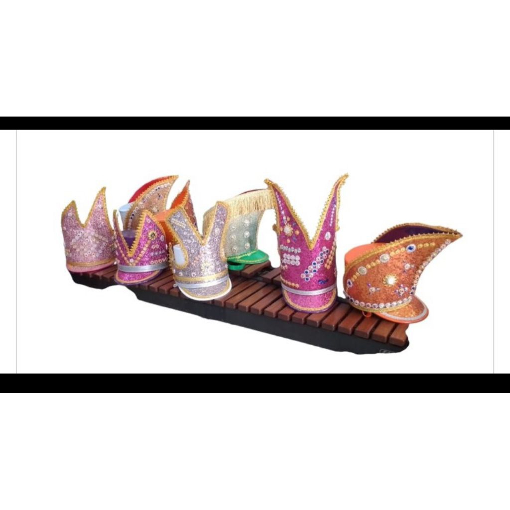 Topi mayoret elegan dan mewah dilengkapi manik manik