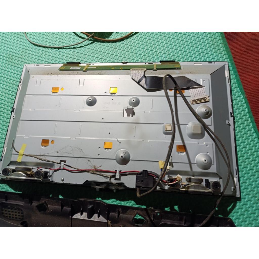 COVER CASING TV LED SHARP AQUOS 24"