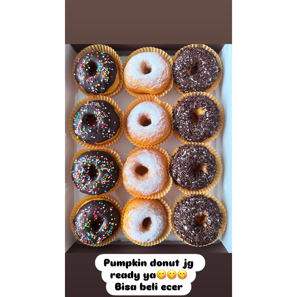 

mini pumpkin donut 12pc