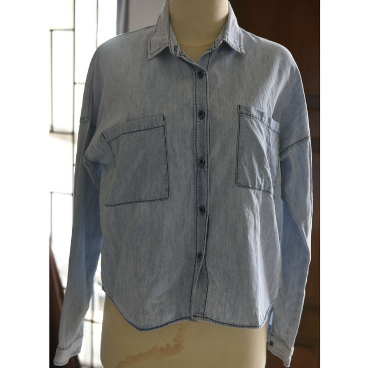 [Preloved] Jaket Jeans Tira Jeans Original Kondisi Bagus + Free Kerudung