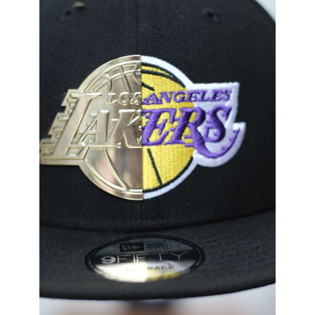 Topi Snapback Second Original Los Angeles Lakers Hitam – Bordir & Plat Logam Unik