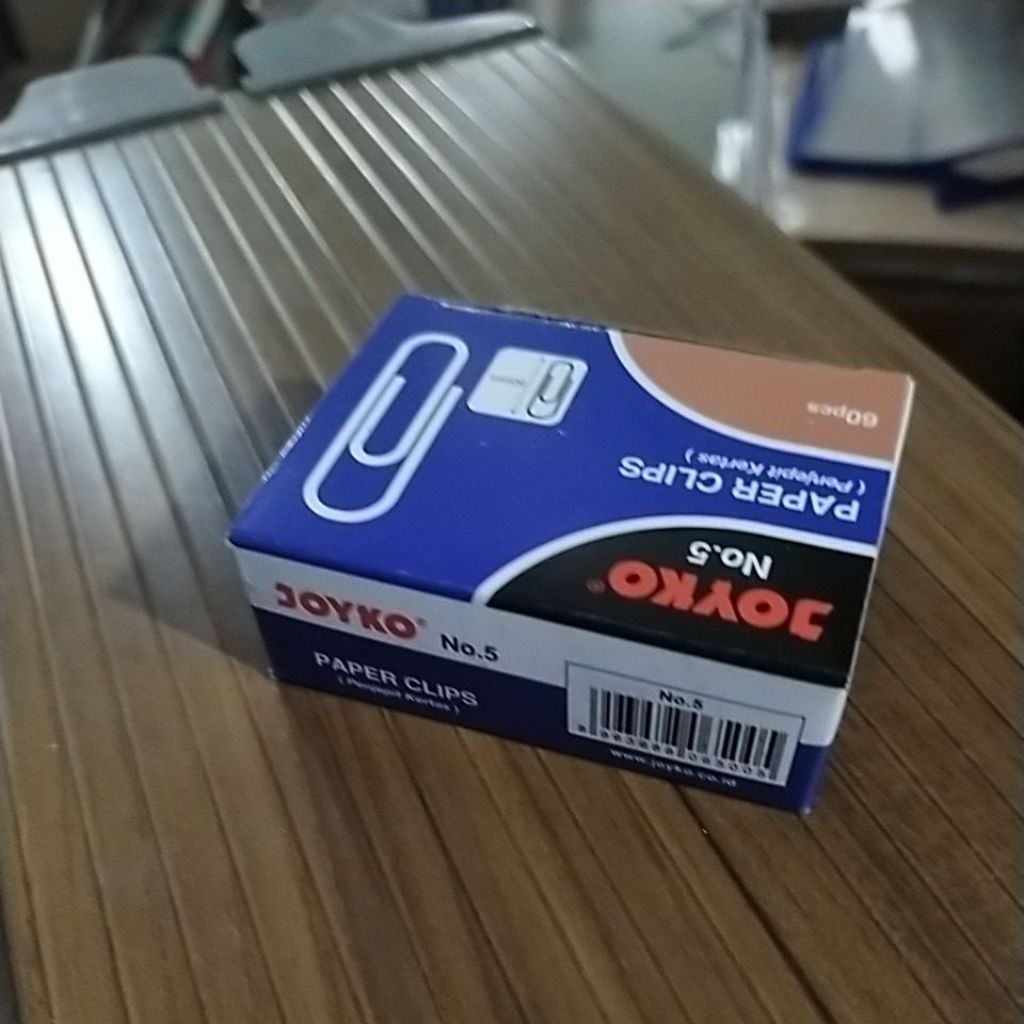 

trigonal clip / paper clip / klip joyko no. 5 jumbo