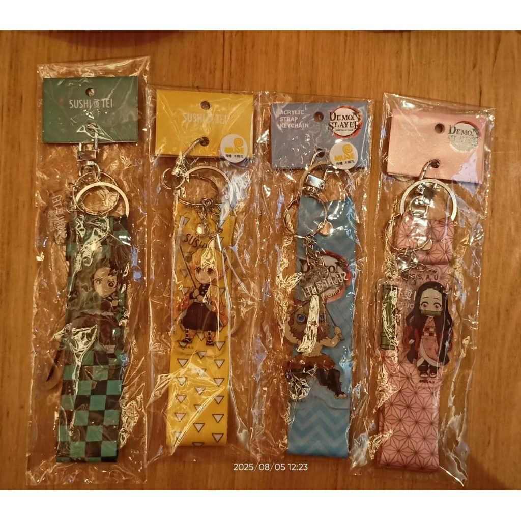 DEMON SLAYER X TOM SUSHI (ACRILYCS KEYCHAIN / GANTUNGAN KUNCI AKRILIK)