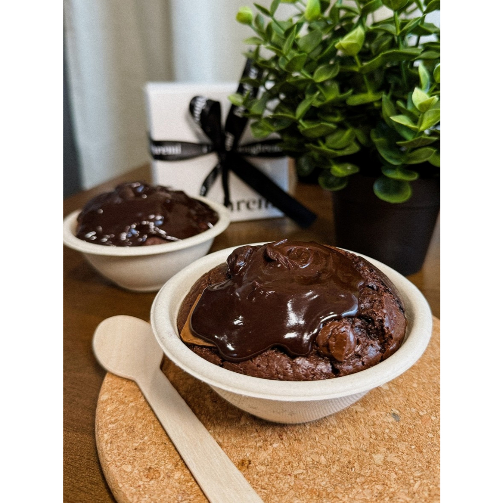 

Oversized Muffin by Doughremi