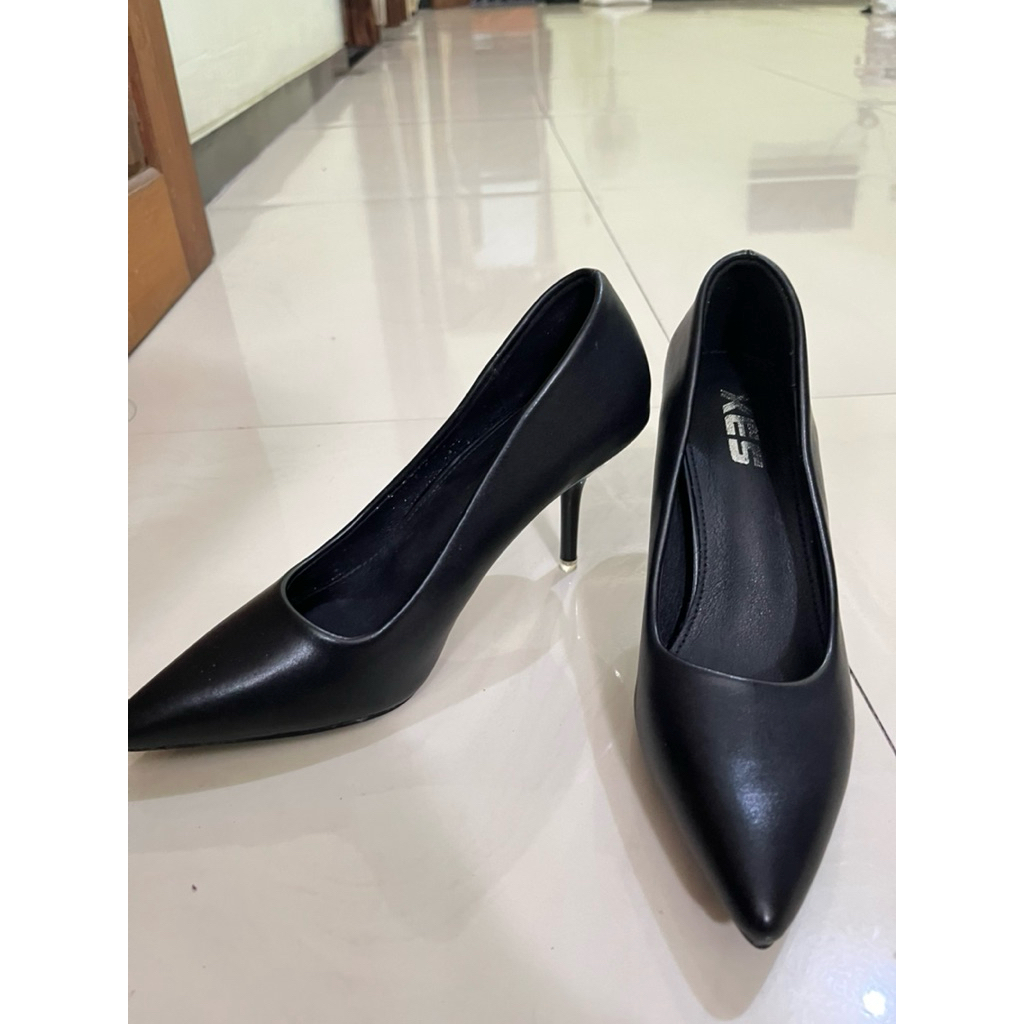 Sepatu Heels XES