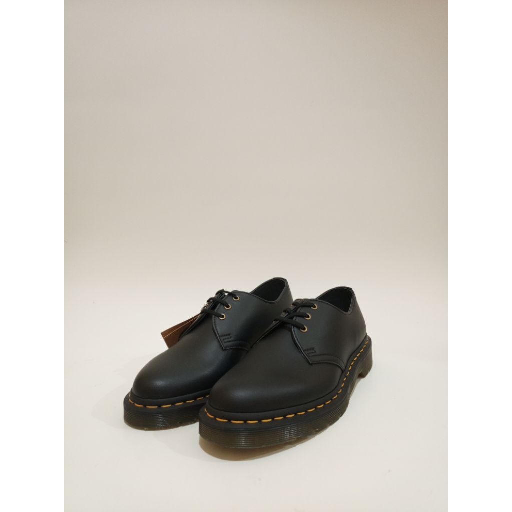 dr Martens 1461 vegan black