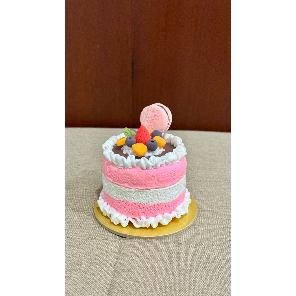 

cake storage | hadiah ulang tahun bentuk kue | money cake | custom cake | kotak perhiasan | kue uang | diy clay | hadiah unik cutom | kado unik